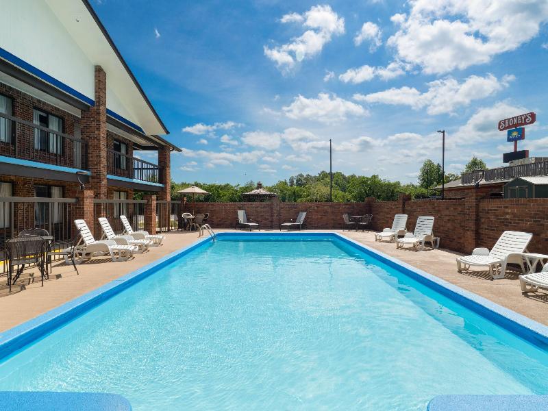 Days Inn By Wyndham Clanton AL