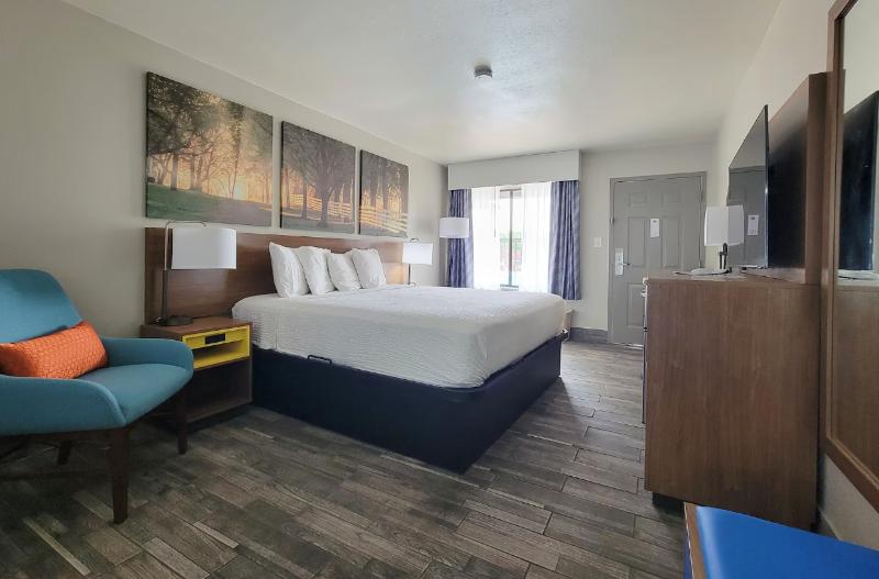 Days Inn By Wyndham Clanton AL image 10