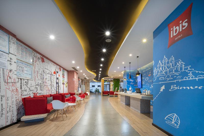 Ibis Hotel (Guangyuan Tuteng Square) image