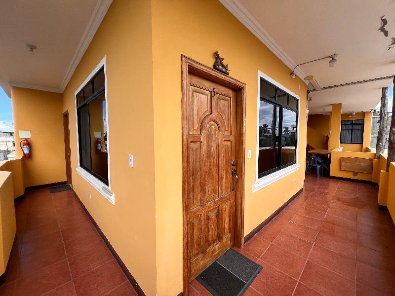 Hostal Casa Cascada image