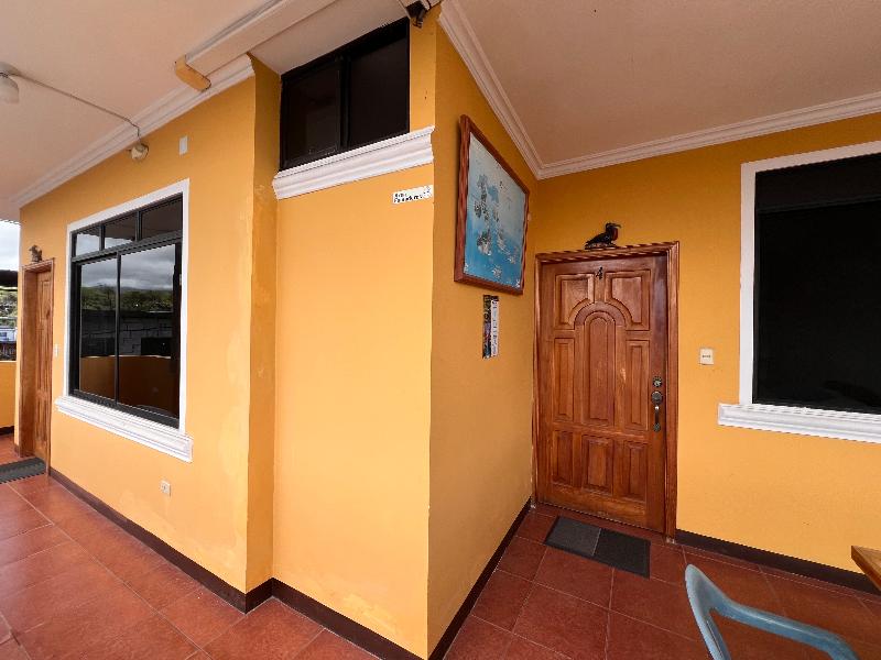 Hostal Casa Cascada image
