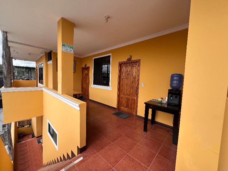 Hostal Casa Cascada image