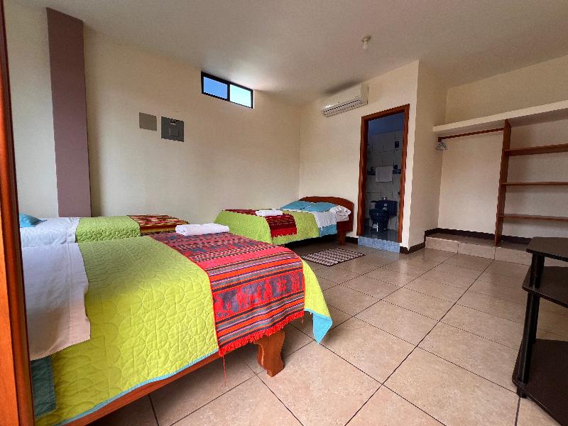 Hostal Casa Cascada image