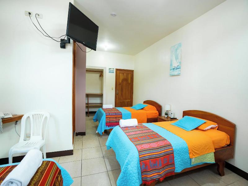 Hostal Casa Cascada image