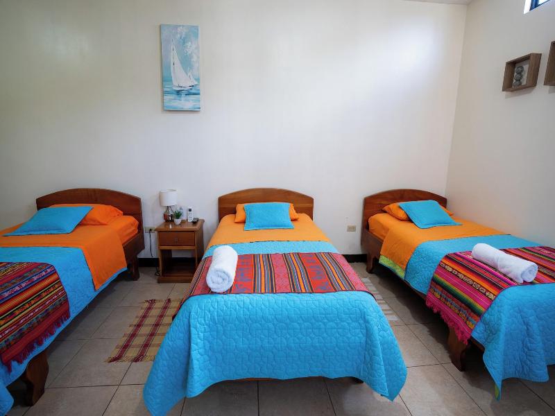 Hostal Casa Cascada image