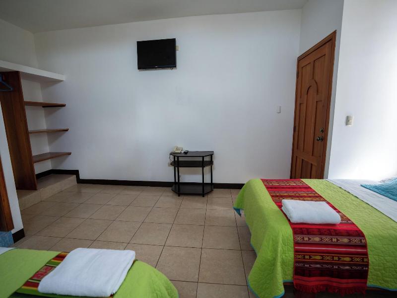 Hostal Casa Cascada image