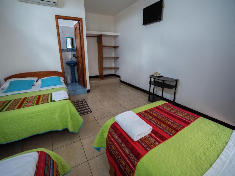 Hostal Casa Cascada image
