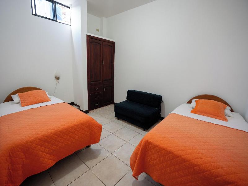 Hostal Casa Cascada image