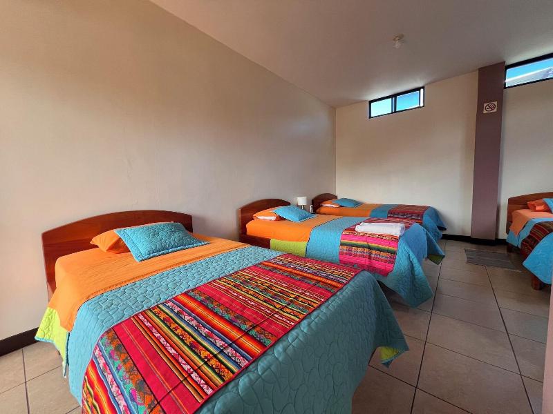 Hostal Casa Cascada image