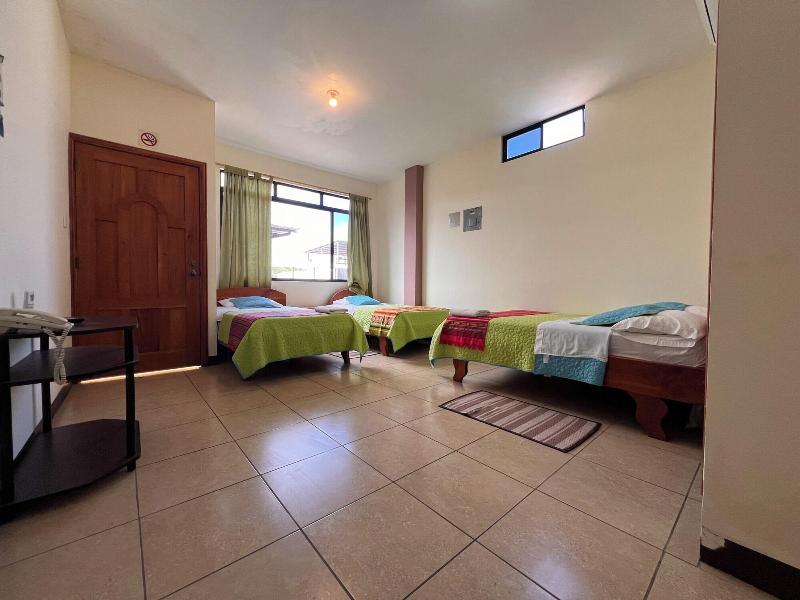 Hostal Casa Cascada image