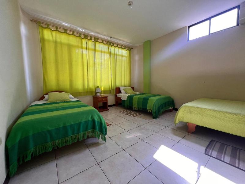 Hostal Casa Cascada image