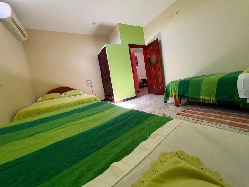 Hostal Casa Cascada image