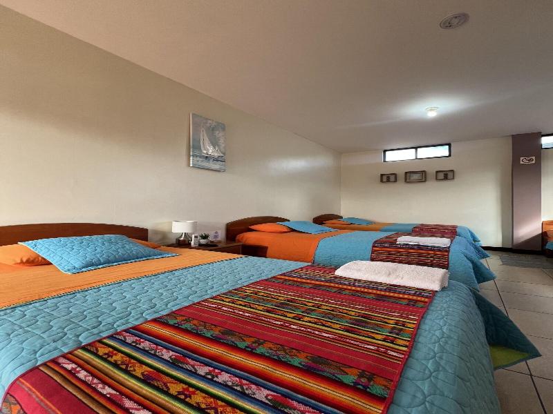 Hostal Casa Cascada image