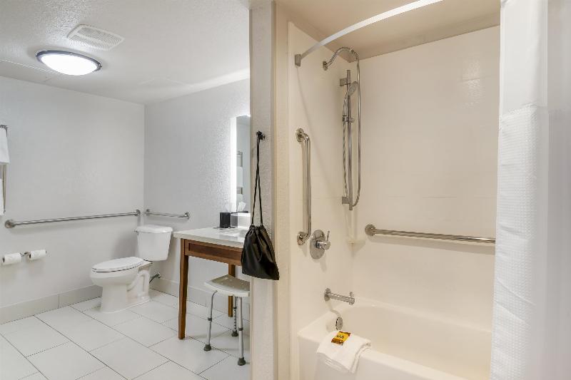 Best Western Plus Jekyll Island image