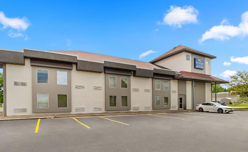 Baymont By Wyndham Batavia - Darien Lake image