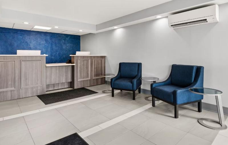 Baymont By Wyndham Batavia - Darien Lake image