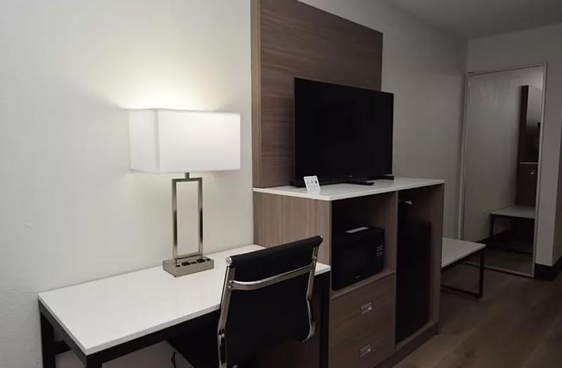 Baymont By Wyndham Batavia - Darien Lake image