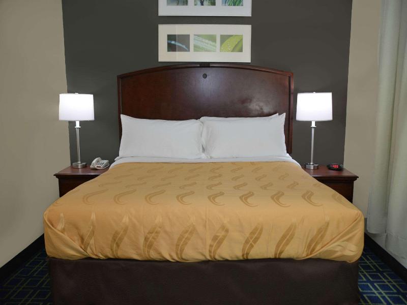 Quality Inn & Suites Columbus Area image