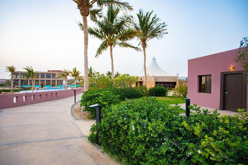 Royal Lazure Resort image 4