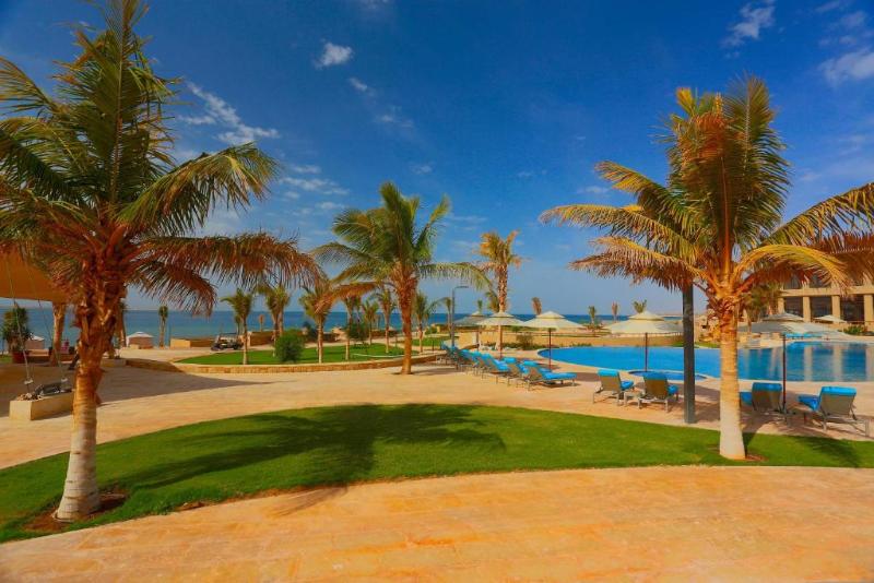 Royal Lazure Resort image 3