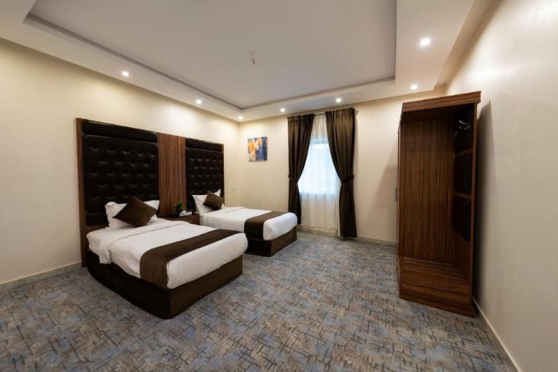 alqasr al iskan image