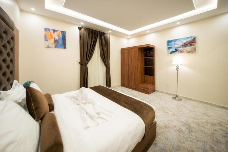 alqasr al iskan image