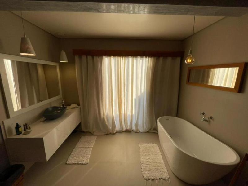 Hiu Hotel image