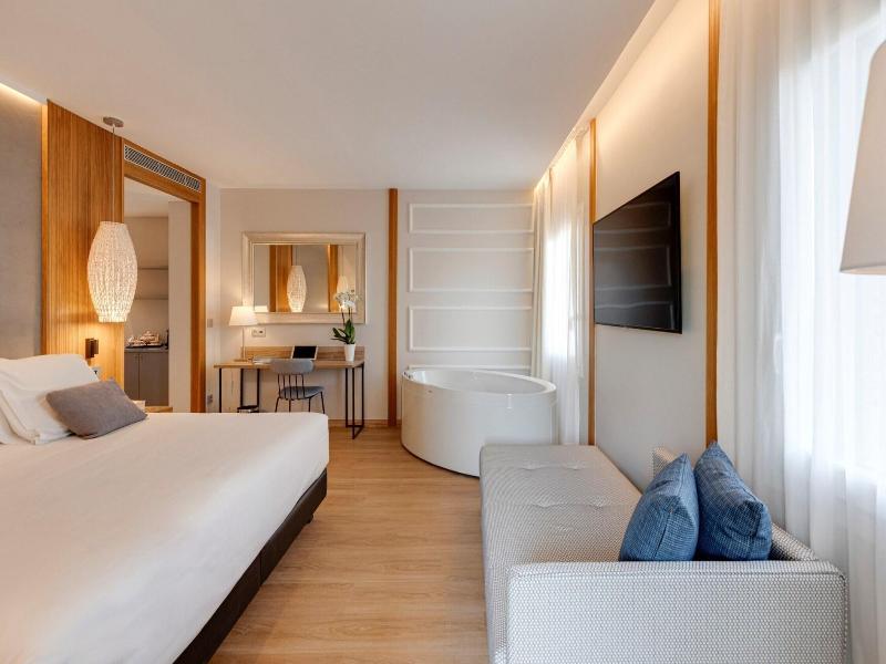 Hotel Boutique Mirlo Barcelona image