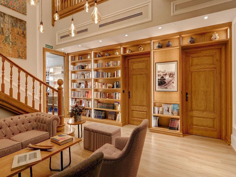 Hotel Boutique Mirlo Barcelona image