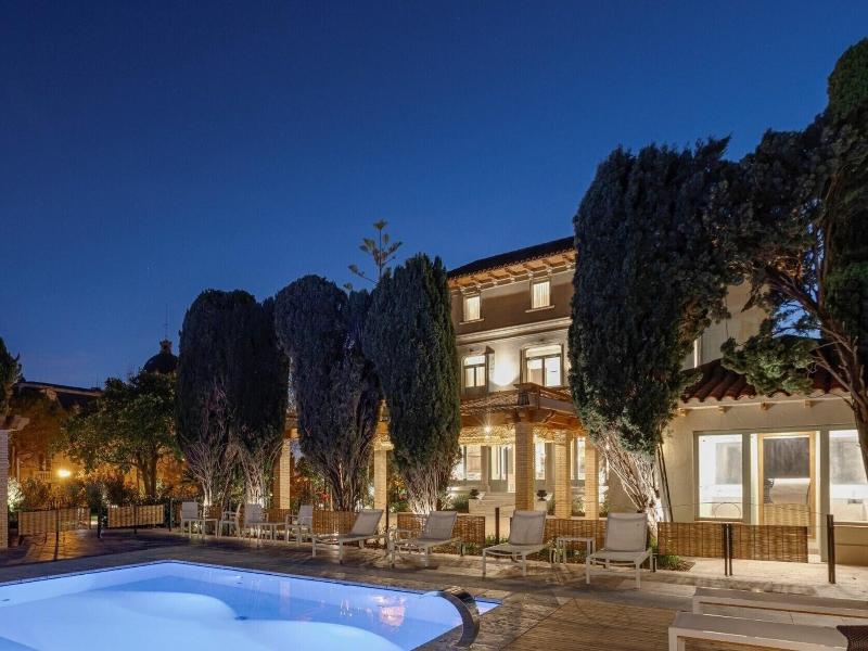 Hotel Boutique Mirlo Barcelona image