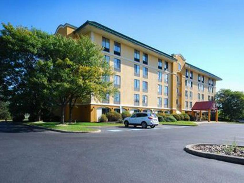 Quality Inn & Suites Bensalem image