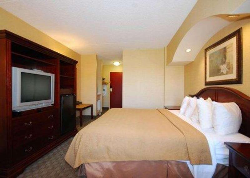 Quality Inn & Suites Bensalem image