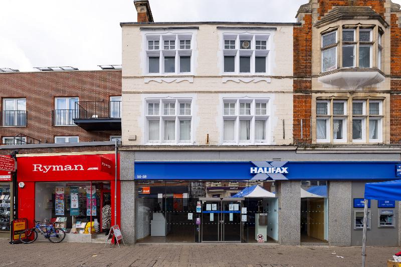 Charles Hope Apartments - Staines City Centre image
