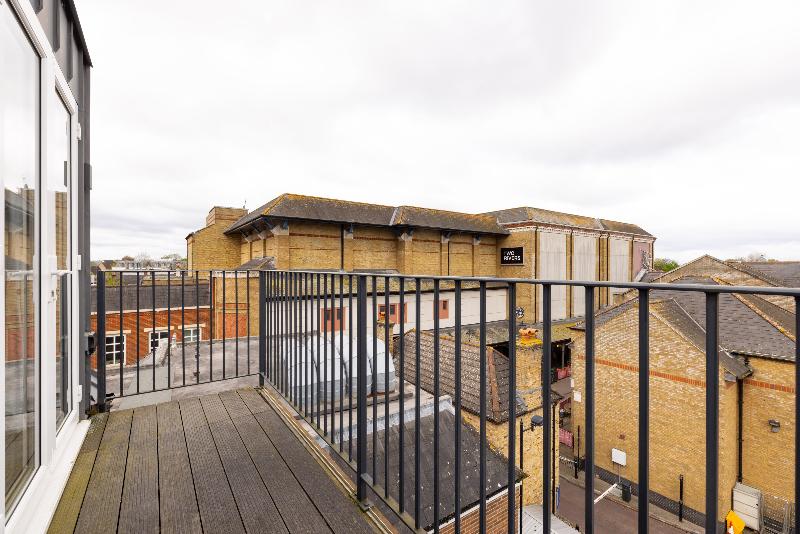 Charles Hope Apartments - Staines City Centre image
