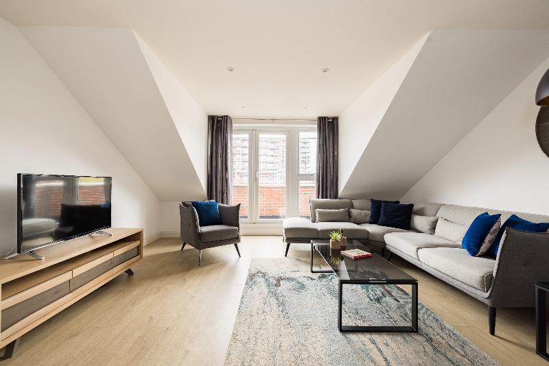 Charles Hope Apartments - Staines City Centre image