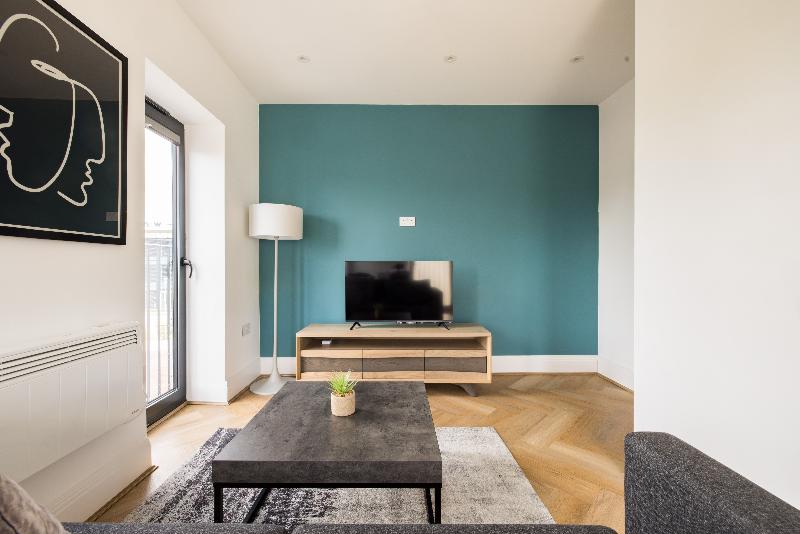 Charles Hope Apartments - Staines Riverside image