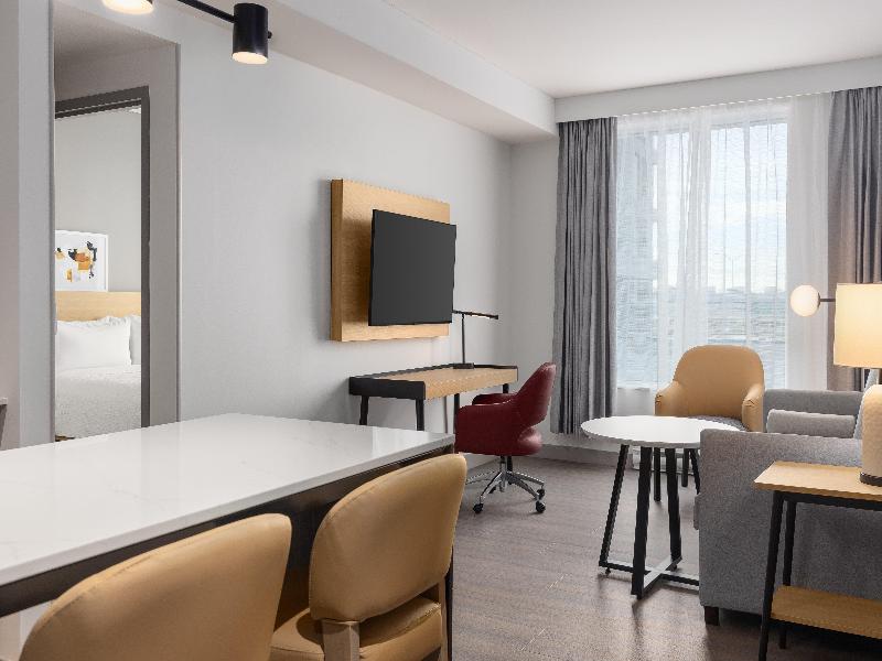 Staybridge Suites Montreal Airport St-Laurent image