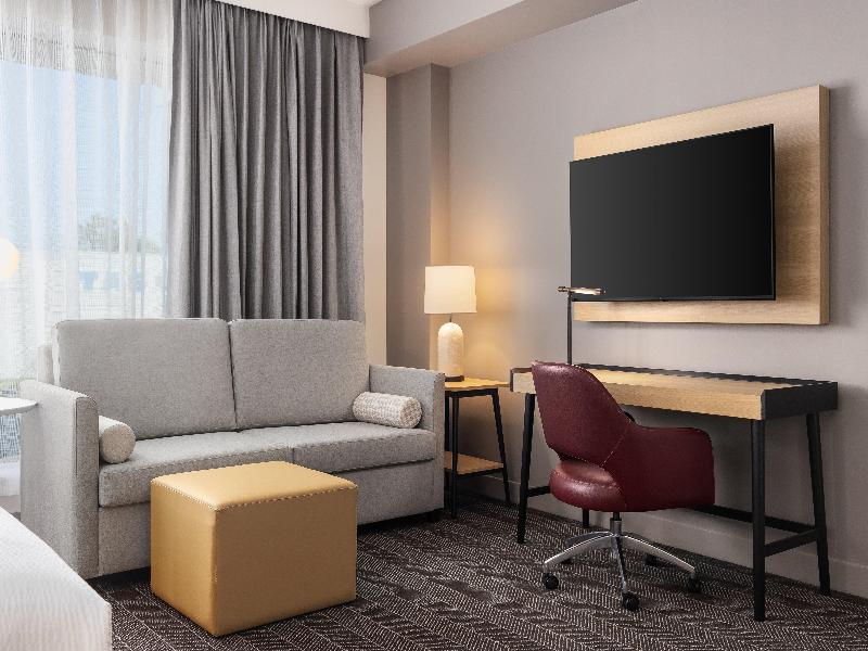 Staybridge Suites Montreal Airport St-Laurent image