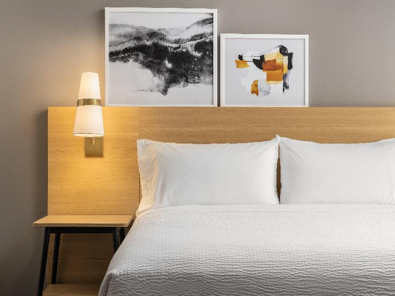 Staybridge Suites Montreal Airport St-Laurent image