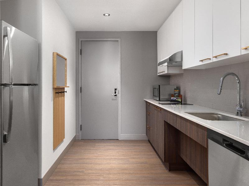 Staybridge Suites Montreal Airport St-Laurent image