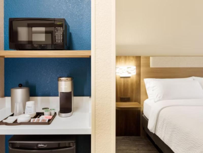 Holiday Inn Express & Suite Westfield Indianapolis image