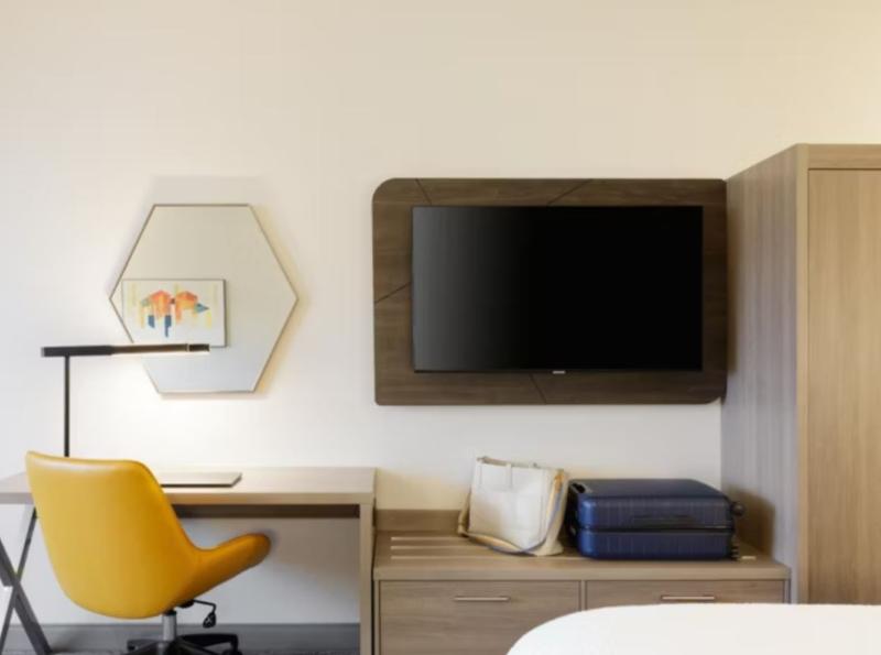 Holiday Inn Express & Suite Westfield Indianapolis image