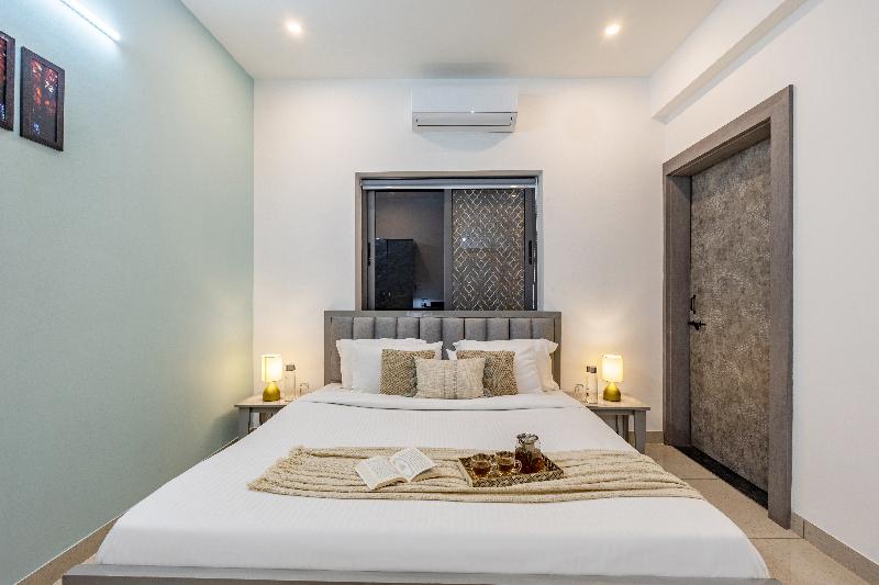 Alaya Stays By Elivaas Lake City Heights