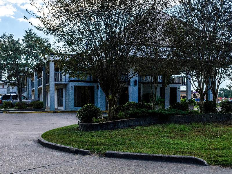 Quality Inn Moss Point - Pascagoula image