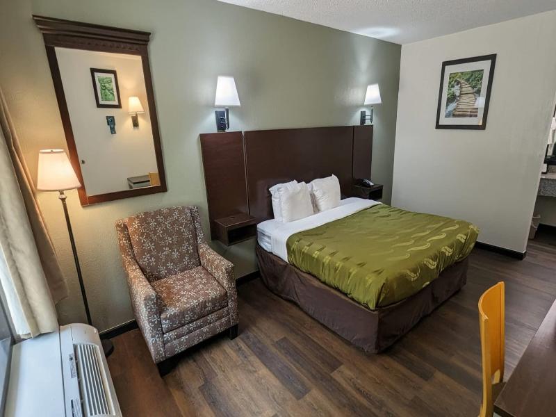Quality Inn Moss Point - Pascagoula image