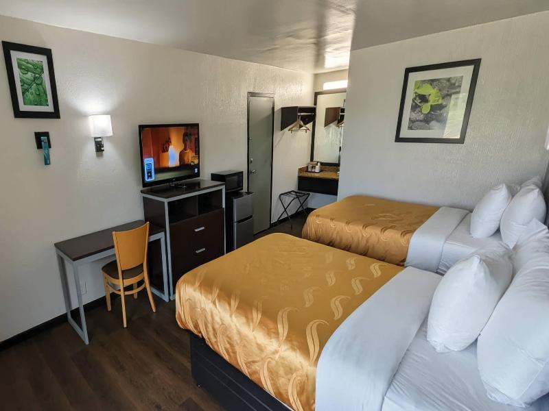 Quality Inn Moss Point - Pascagoula image