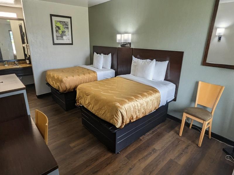 Quality Inn Moss Point - Pascagoula image