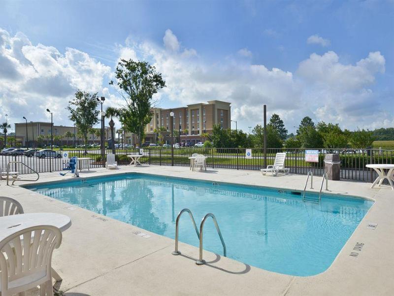 Quality Inn Brunswick image