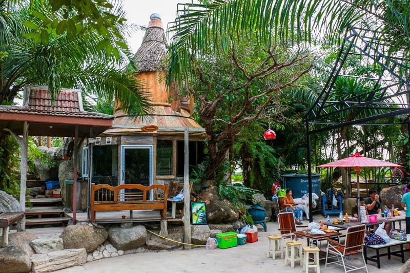 Punpoon Resort By Zuzu image