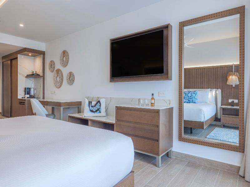 Royalton Vessence Barbados, Adult-Oriented All-Inc image